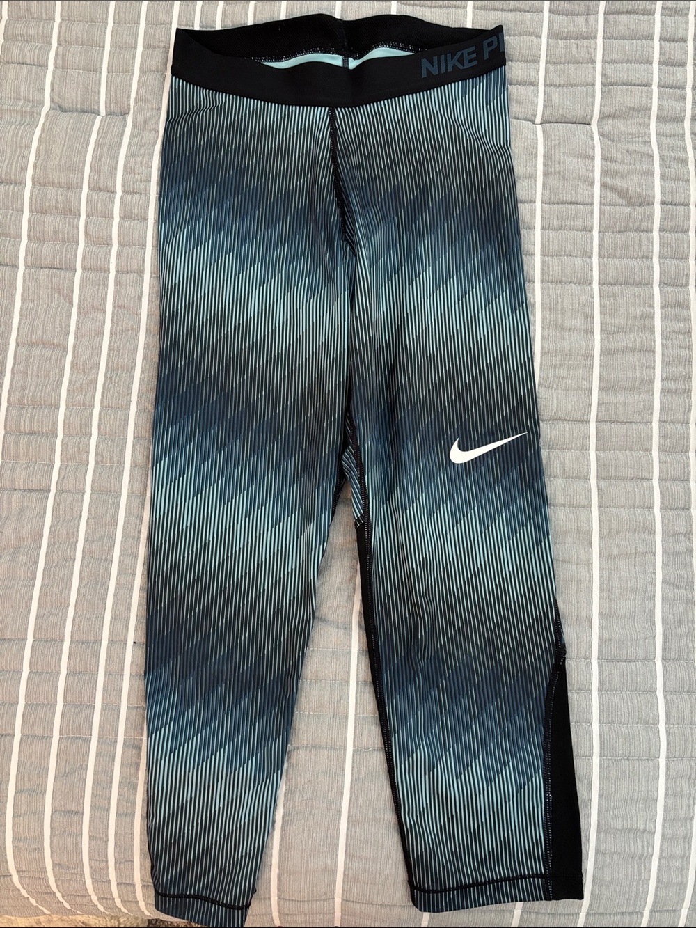 Nike Blue Gradient Striped Capri Leggings